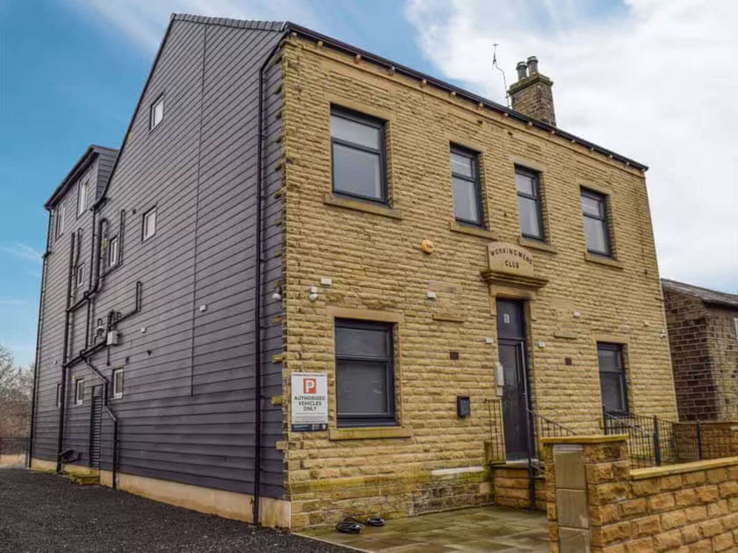 Serviced Accommodation in Newsome Serviced Accommodation in West Yorkshire